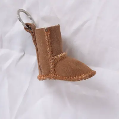 Image de Porte-clés Étoile en Cuir PU avec Cœur Tissé