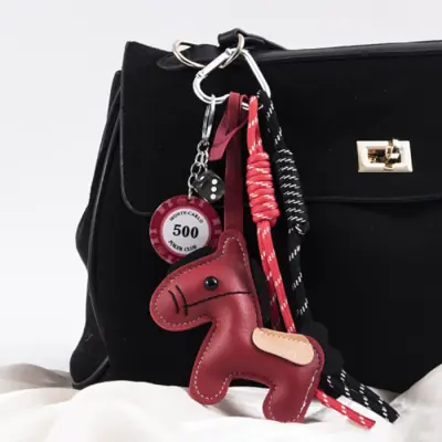 Image de Porte-clés Poney en Cuir - Accessoire Tendance