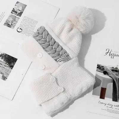 Image de Chapeau d'Hiver Femme à Pompon - Chaud et Élégant