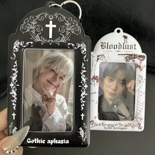 Imagen de Soporte para sesión fotográfica estilo gótico, soporte para fotos K-Pop con cruz blanca y negra, Clip de almacenamiento para tarjetas de juego de Anime clásico europeo de 3 a 3,5 pulgadas