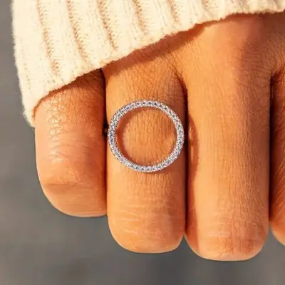Image de Bague de Mariage Minimaliste Scintillante