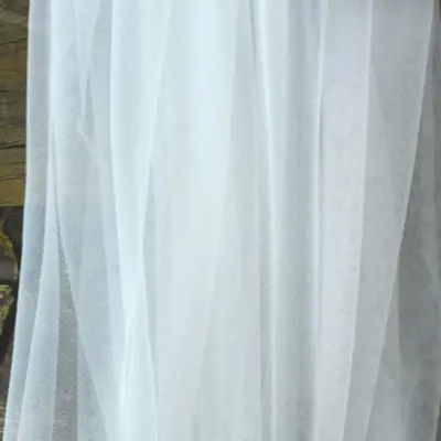 Image de Cape de Mariée Perlée Longue avec Voile d'Épaule - Élégance & Raffinement