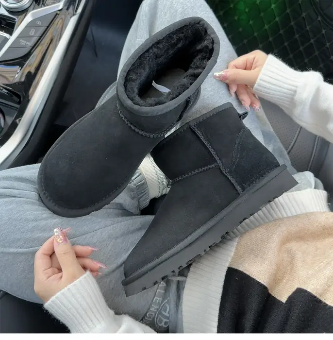 Image de Bottes d'Hiver Chaudes en Cuir & Laine