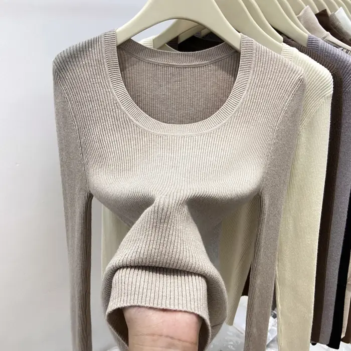 Image de Pull Tricoté Femme Col Rond - Hiver 2026