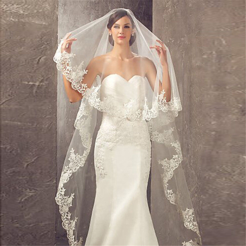 Image de Voile de Mariée Long Blanc Ivoire avec Dentelle