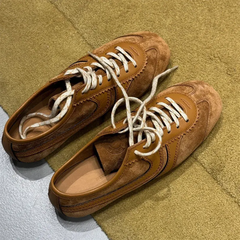 Imagen de Zapatillas Forrest Gump para Mujer - Estilo Retro y Cómodo