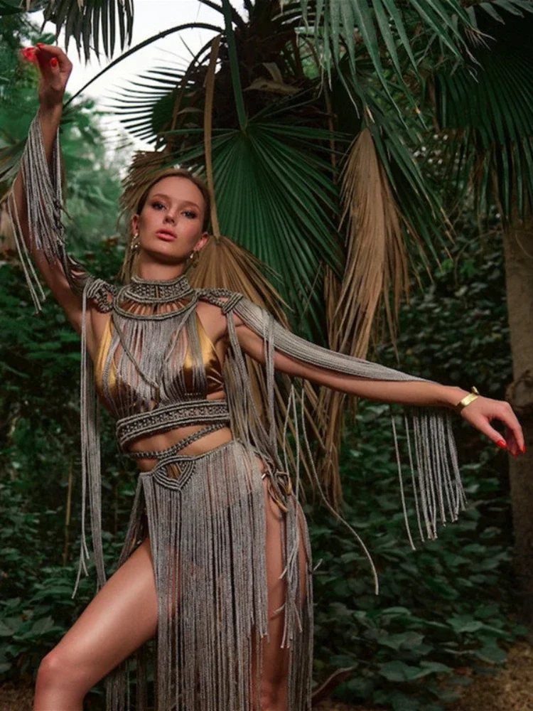 Afbeelding van Handgehaakte en Gebreide Bikini Cover-Up Set voor Vrouwen – Zomerse Strandrok met Kwastjes en Sexy Hollow-Out Detail