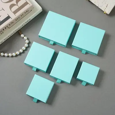 Image de Boîte Cadeau Élégante pour Bijoux - 10 Pièces